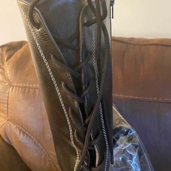 NWT Women's Euro Soft by Sofft, Wenda Boot - Picture 3 of 10